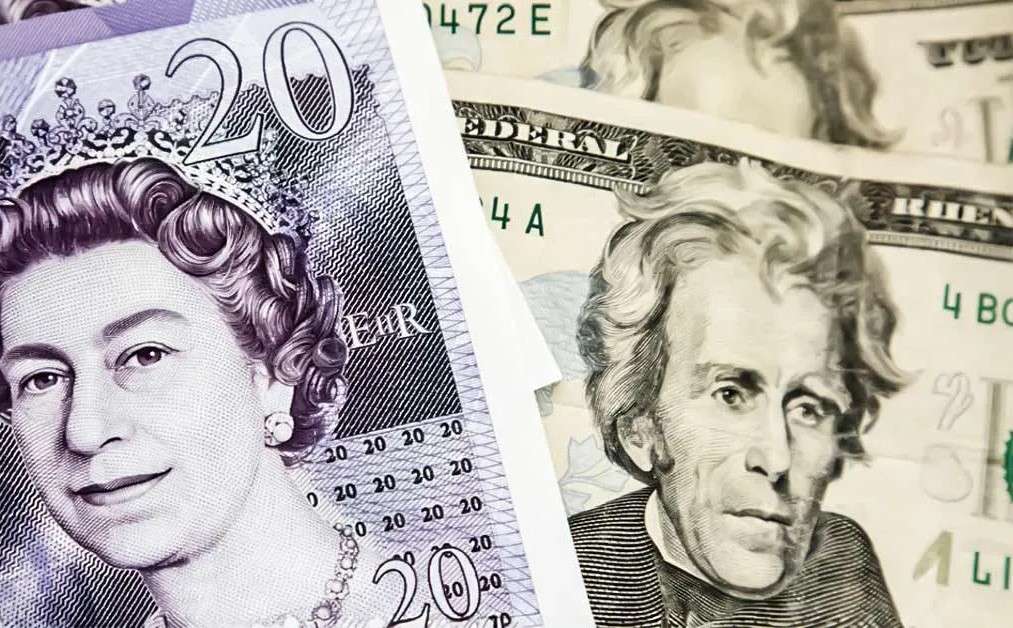 دلار یا پوند؟ کدام ارز برای سرمایه گذاری بهتر است؟